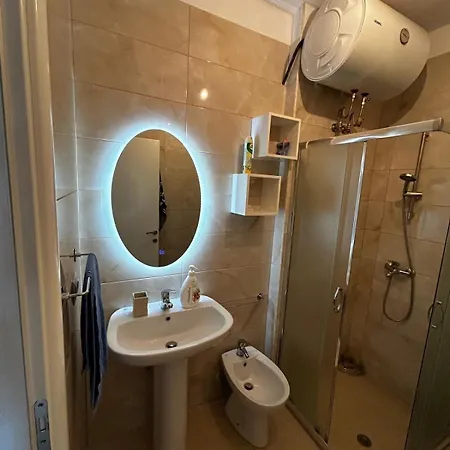 Vacation Rental, Albania